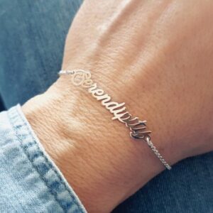 Bracelets with the Medium name